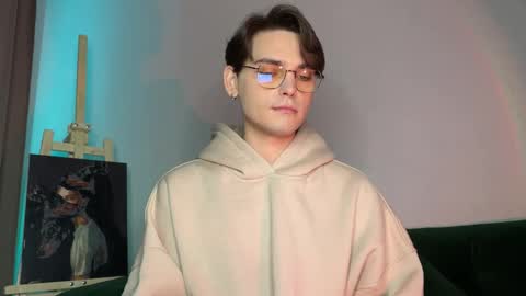 Snapshot of danieltuckerr chatting on 11.12.25 danieltuckerr online show from 11.12.25