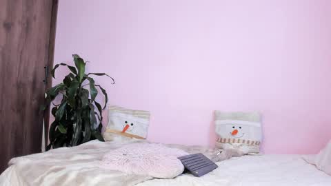 Snapshot of danii_jimenez chatting on 12.23.24 Daniela online show from 12.23.24