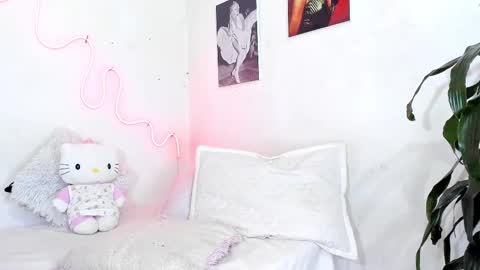 Snapshot of danii_jimenez chatting on 02.28.25 Daniela online show from 02.28.25