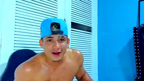 Snapshot of danii_scot chatting on 01.07.25 Dani online show from 01.07.25