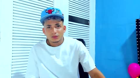 Snapshot of danii_scot chatting on 01.15.25 Dani online show from 01.15.25