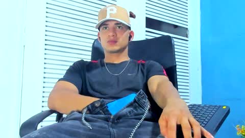 Snapshot of danii_scot chatting on 01.27.25 Dani online show from 01.27.25