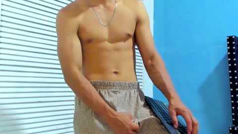 Snapshot of danii_scot chatting on 01.28.25 Dani online show from 01.28.25