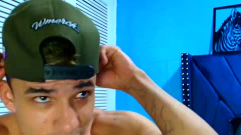 Snapshot of danii_scot chatting on 03.11.25 Dani online show from 03.11.25