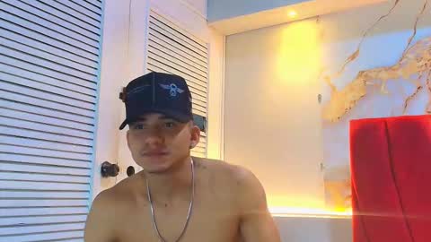 Snapshot of danii_scot chatting on 10.14.25 Dani online show from 10.14.25