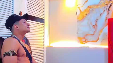 Snapshot of danii_scot chatting on 10.18.25 Dani online show from 10.18.25