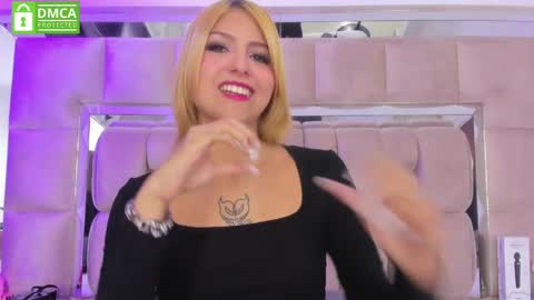 Snapshot of daniiela_beteche777 chatting on 05.23.26 DANIELA online show from 05.23.26