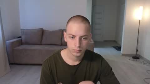 Snapshot of danila_trezzini chatting on 07.02.26 danila online show from 07.02.26