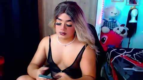 Snapshot of danipein chatting on 02.14.26 danipein online show from 02.14.26