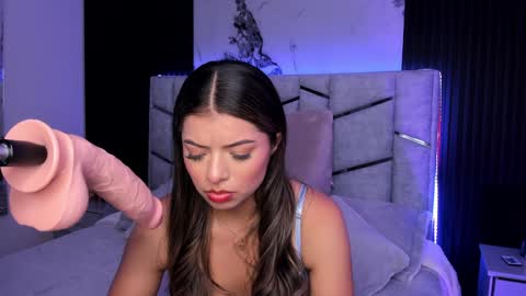 Snapshot of daniphoenixx chatting on 01.27.25 Dani Phonenix online show from 01.27.25