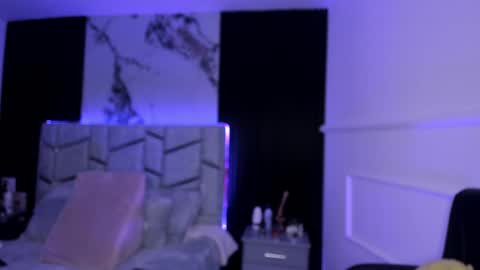 Snapshot of daniphoenixx chatting on 02.22.25 Dani Phonenix online show from 02.22.25