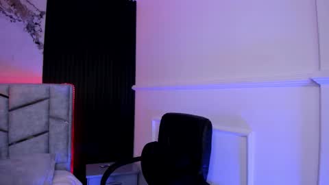 Snapshot of daniphoenixx chatting on 09.08.25 Dani Phonenix online show from 09.08.25