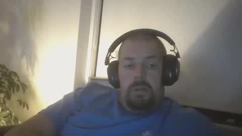 danishman1980 online show from 10.13.25