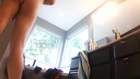 Snapshot of dank2018 chatting on 04.27.26 dank 2018 online show from 04.27.26