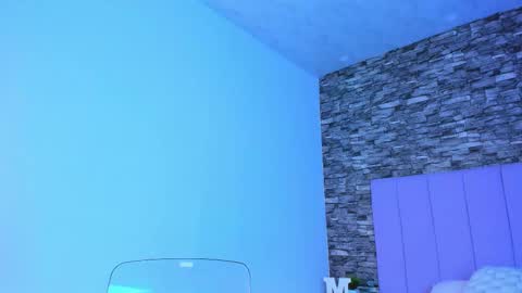 Snapshot of danna999 chatting on 09.23.25 danna999 online show from 09.23.25