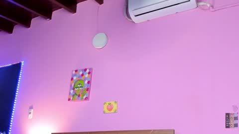 Dannacastle online show from 01.19.25