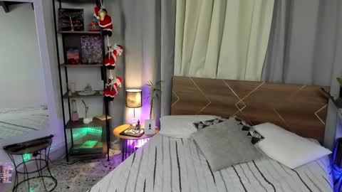 Dannacastle online show from 11.17.25