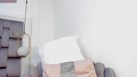 Danna online show from 02.20.25