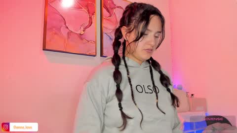 Danna Lovs online show from 12.04.24