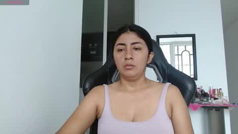 Danna online show from 11.17.25