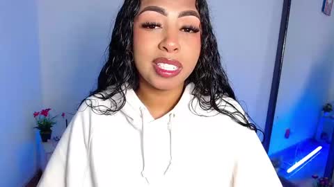 Snapshot of danna_schmidt23 chatting on 02.28.25 Danna online show from 02.28.25