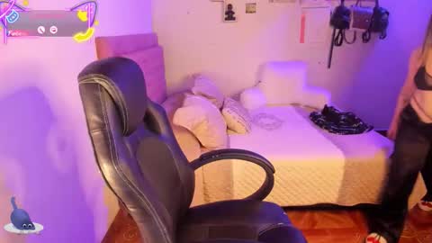 danna_wry online show from 12.21.25