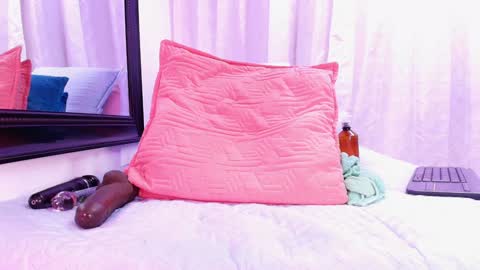 Danna Berlin  online show from 01.29.25