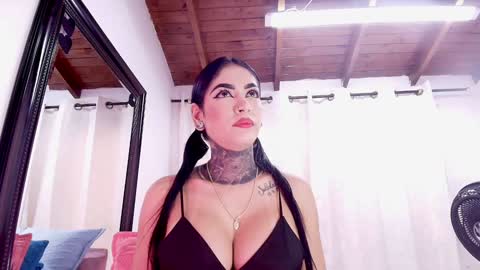 Danna Berlin  online show from 02.04.25