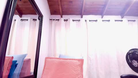 Danna Berlin  online show from 02.07.25