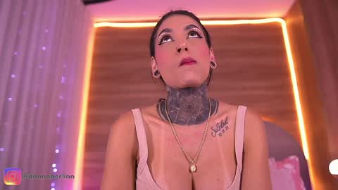 Danna Berlin  online show from 03.25.26