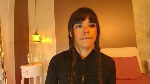 Snapshot of dannadoll69 chatting on 04.01.26 Dannamunoz130 online show from 04.01.26