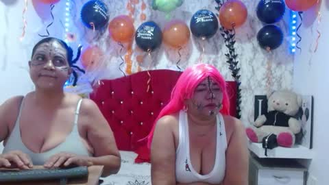 dannalanegra2 online show from 10.29.25