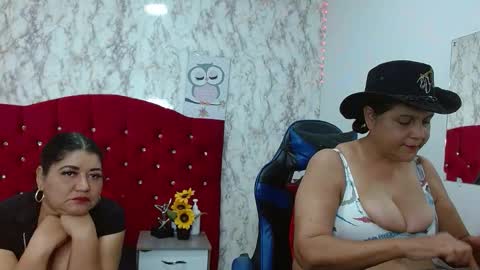 dannalanegra2 online show from 11.29.25