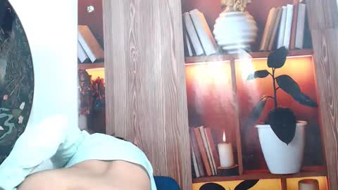 dannamomcerrat online show from 10.18.25