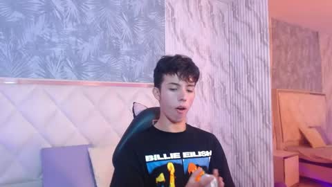 danni_tay online show from 05.19.26