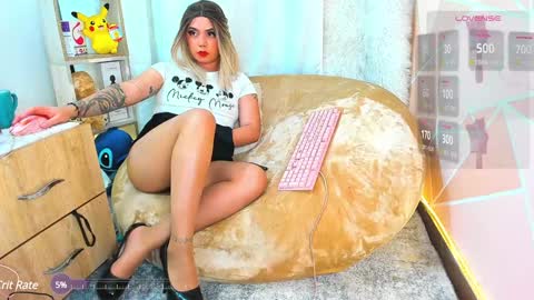 Snapshot of dannia_13 chatting on 12.30.24 dannia_13 online show from 12.30.24