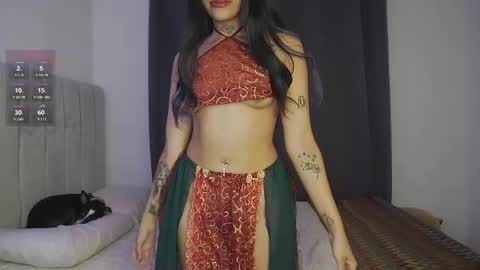    online show from 03.08.25