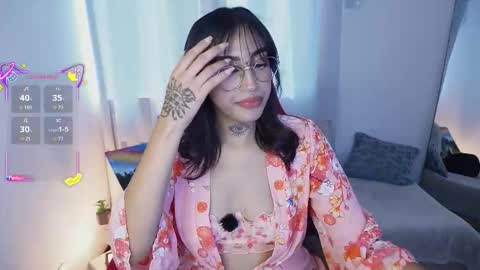 Snapshot of dannielle_ chatting on 02.11.26 online show from 02.11.26