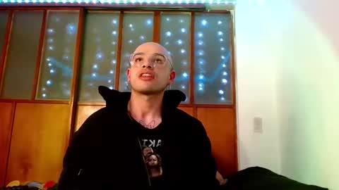 Snapshot of dannihotboy02 chatting on 02.11.26 danni online show from 02.11.26