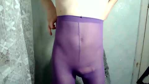 Snapshot of danniielll chatting on 12.09.24 HilmarZ online show from 12.09.24