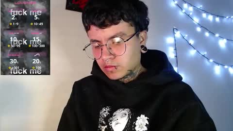 Snapshot of dannteftm chatting on 03.10.26 DANNTE online show from 03.10.26