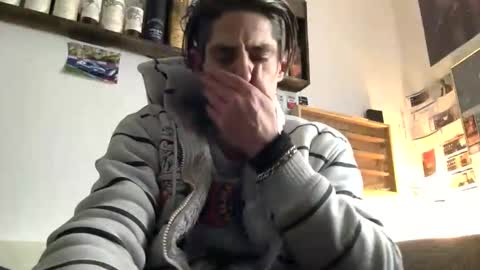 Snapshot of danny456672 chatting on 03.17.26 danny456672 online show from 03.17.26