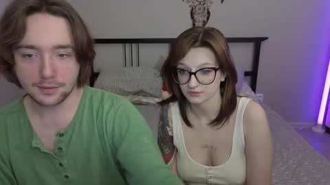 Snapshot of danny_and_ellen chatting on 11.18.25 danny and ellen online show from 11.18.25