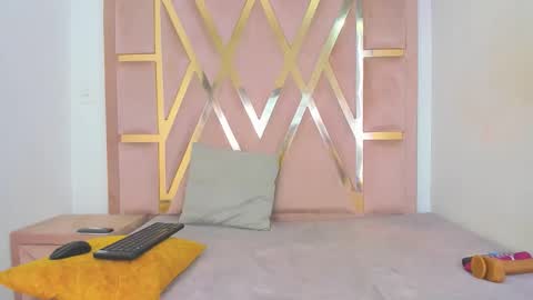 Snapshot of dannyasm chatting on 11.01.25 Danny online show from 11.01.25