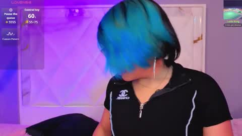 Snapshot of dannyhot__ chatting on 02.18.26 Danny online show from 02.18.26