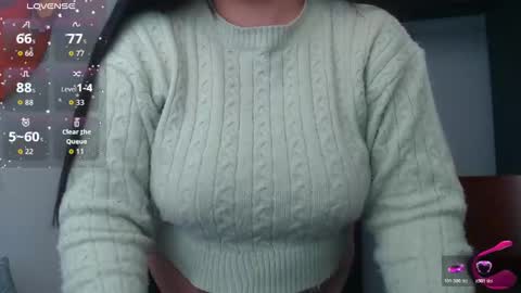 Snapshot of dannyroussette chatting on 11.05.25 Follow me Control lovense free D online show from 11.05.25