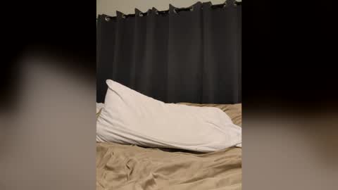 danooo1984 online show from 04.15.26