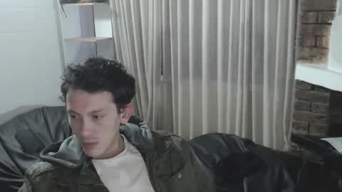 Snapshot of danruiz33 chatting on 12.16.24 Dan online show from 12.16.24