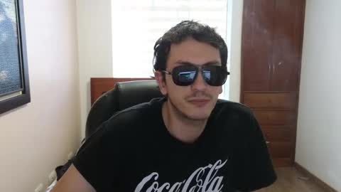 Snapshot of danruiz33 chatting on 03.12.25 Dan online show from 03.12.25