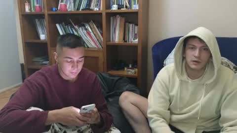 Snapshot of danruiz33 chatting on 10.04.25 Dan online show from 10.04.25